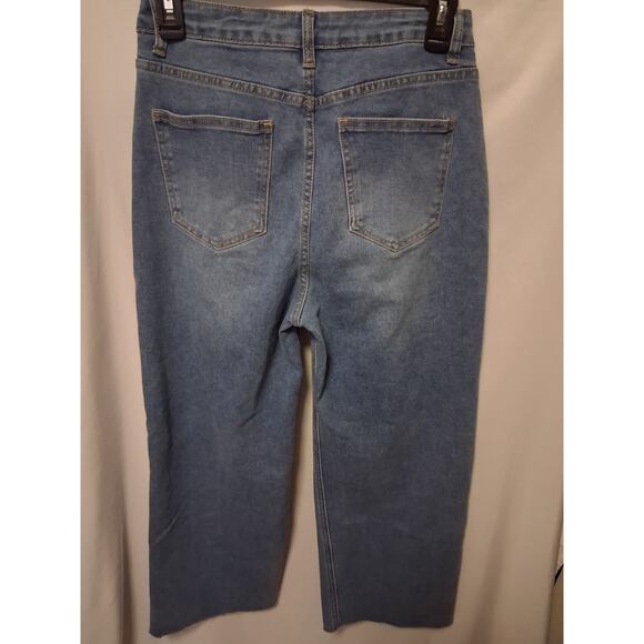 HDLTE Women Capri Jeans Raw Hem Mid Wash 5 Pockets Size S - Picture 2 of 9